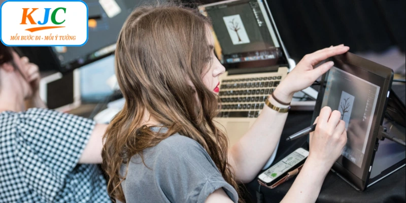 FAQ – Câu hỏi thường gặp về vị trí nhân viên truyền thông tại KJC